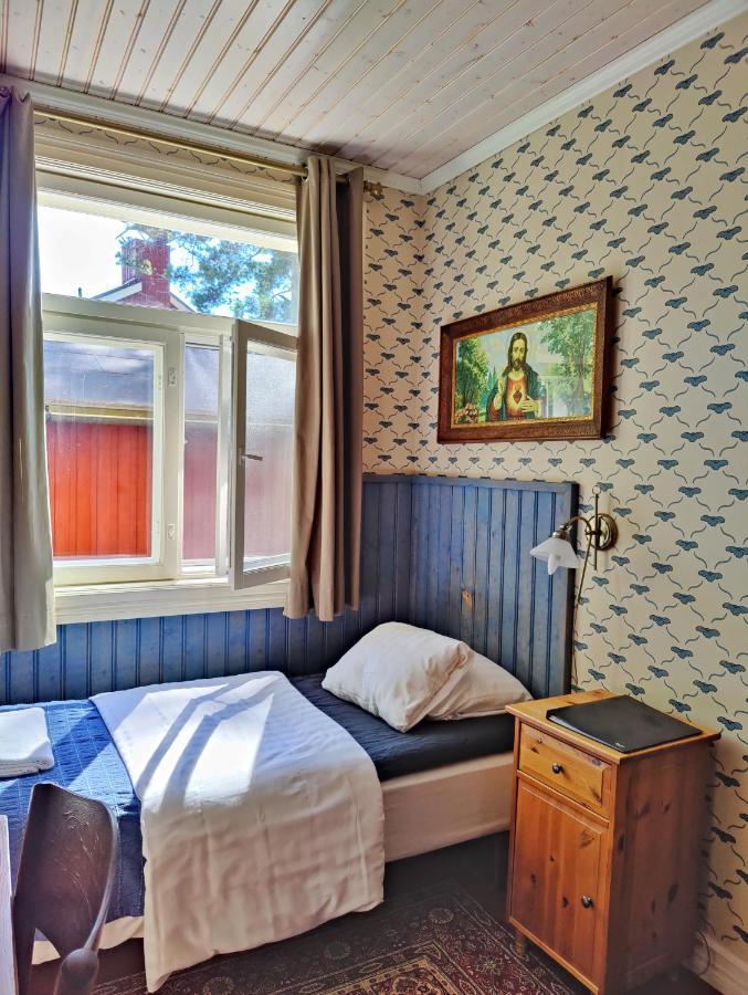 Hotel & Cafe Lanterna Науво Экстерьер фото